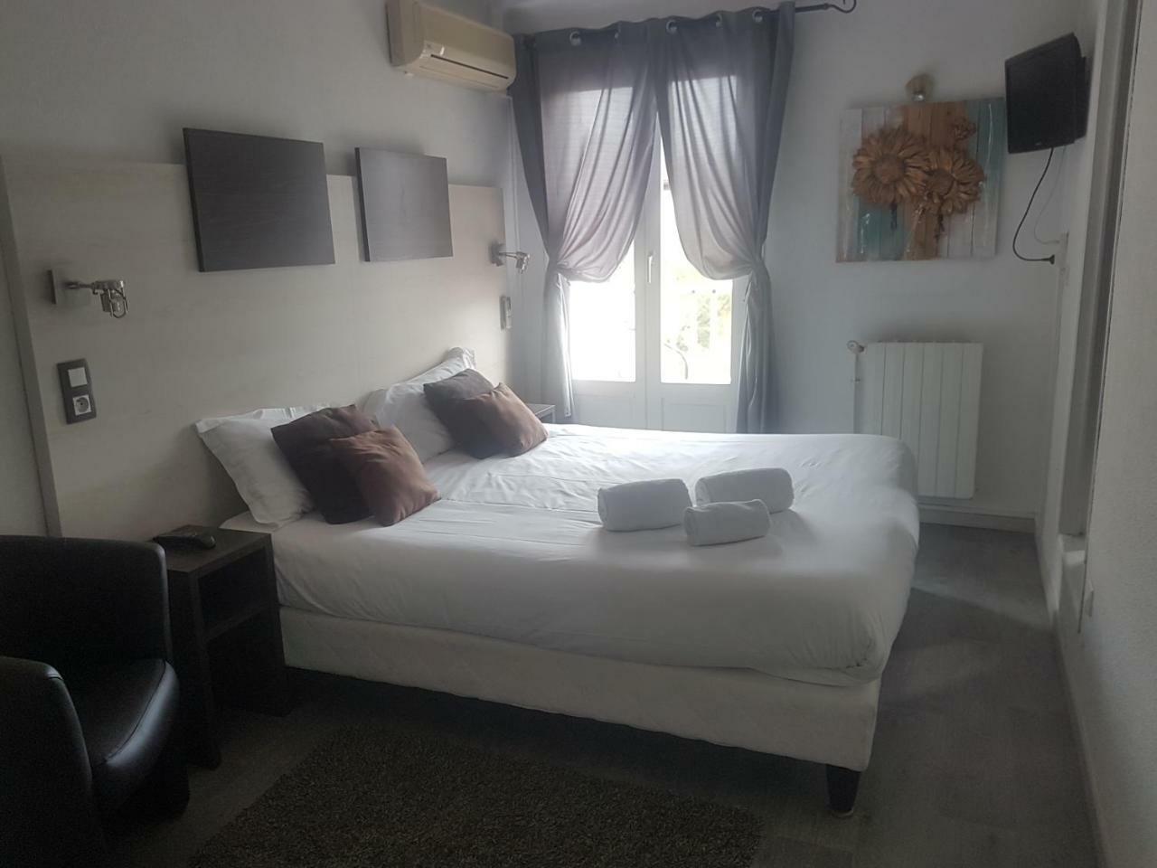 Logis Hotel Restaurant Les Charmettes Argeles-sur-Mer Luaran gambar